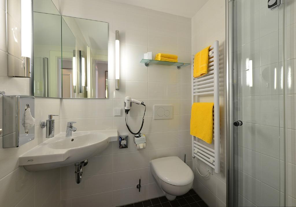 Hotel Ratskeller Salzgitter Oda fotoğraf